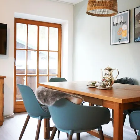 Berg & Wald Apartment *